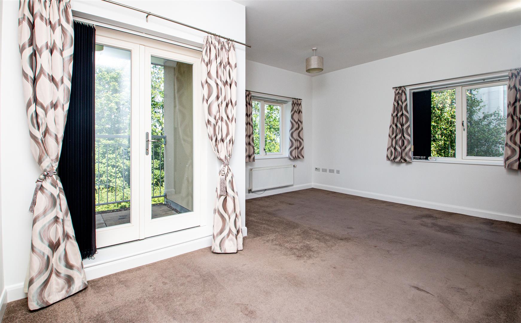 Carradine Crescent, Oxley Park, Milton Keynes
